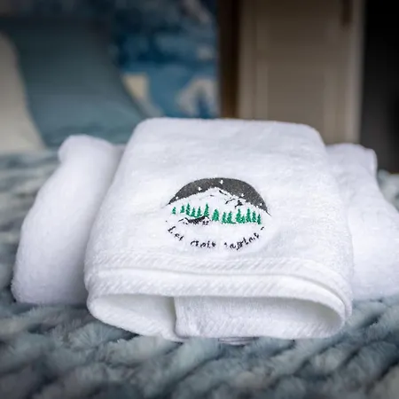 Domaine Les Trois Sapins بيت ضيافة