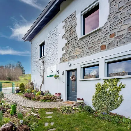 Domaine Les Trois Sapins Guest house Dommartin-les-Remiremont